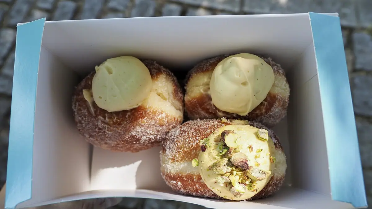 Vegan Bakery bakes